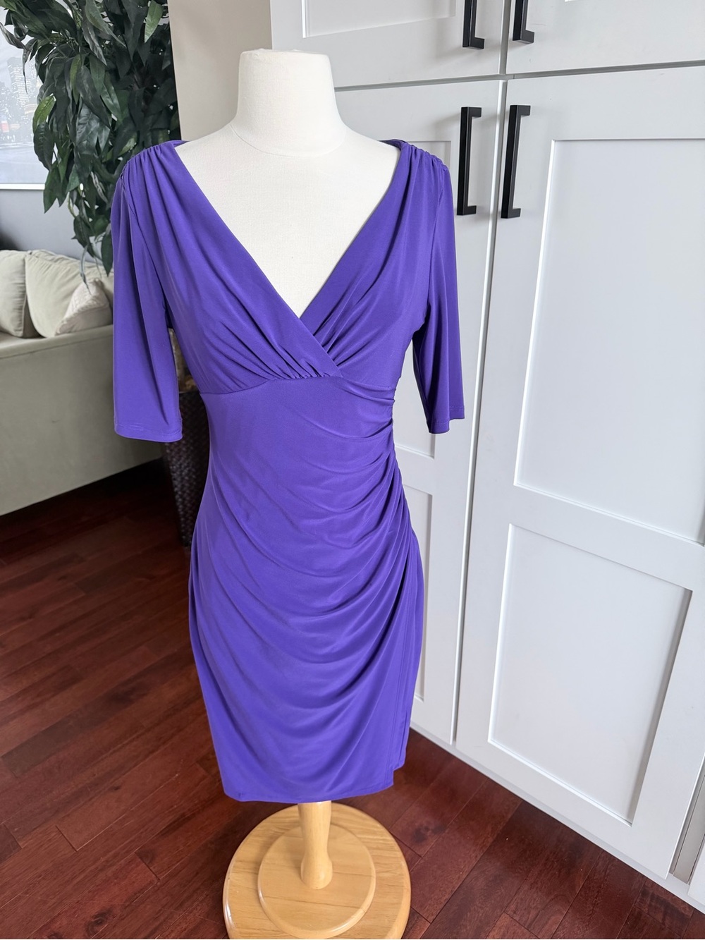 Ralph Lauren Purple V-neck dress with short sleeves and ruched detailing